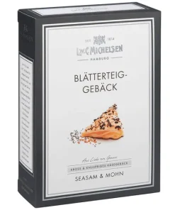 Blätterteiggebäck mit Sesam und Mohn.
