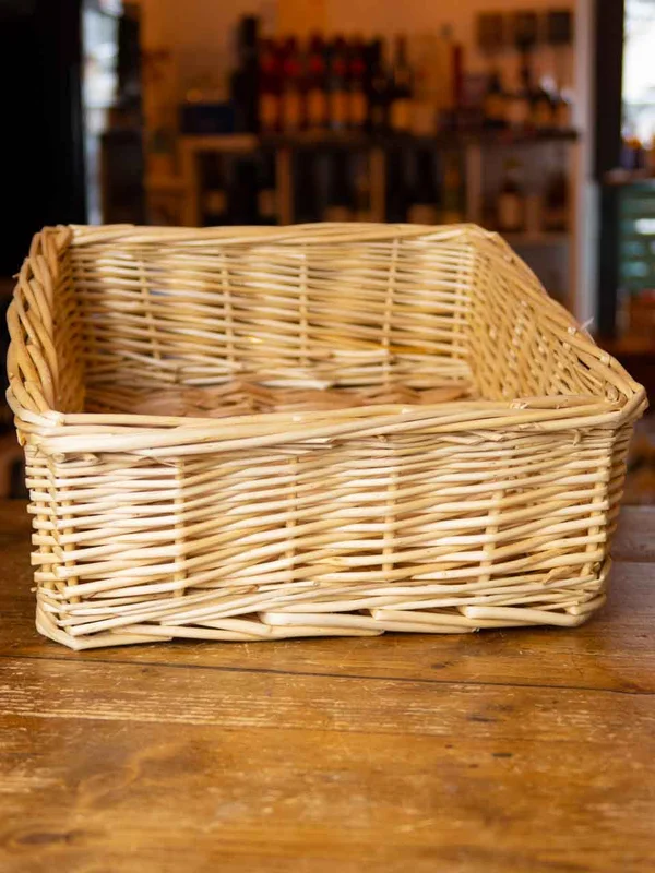 Geflochtener Korb hoch – quadratisch