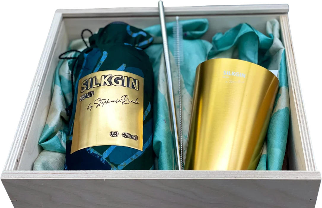 SILKGIN gift box (1x gin + 1x tumbler + 1x straw + 2x silk scarves) – Bild 2